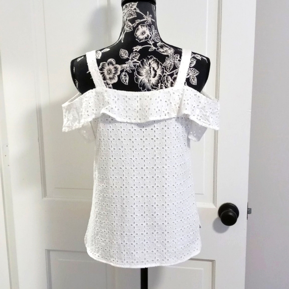 🤍Cremieux🤍 - White Eyelet Cold Shoulder Jane Top - Picture 2 of 12